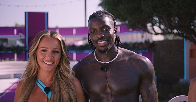Megan Moore Và Bạn Trai Cầu Thủ, Dejon Noel Williams