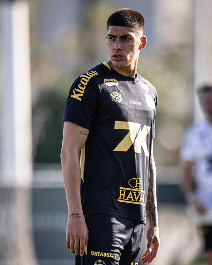 Adonis Frias (leon Sang Santos)
